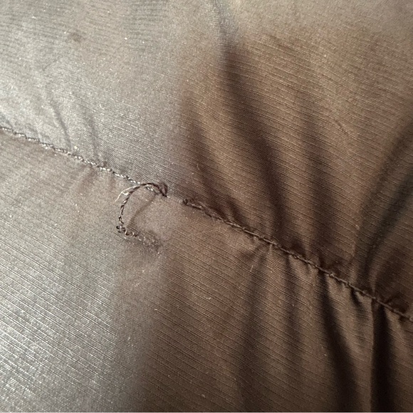 The North Face Nuptse 2 Vest Black 700 down
Women’s XS - Picture 6 of 13